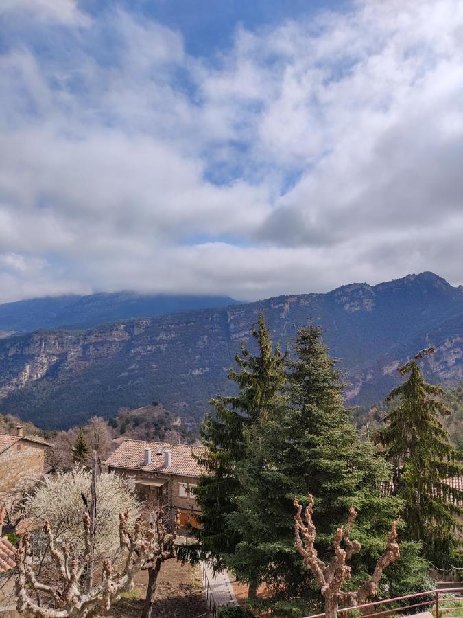 Acogedor Apartamento Entre Montanas Sant Corneli ภายนอก รูปภาพ